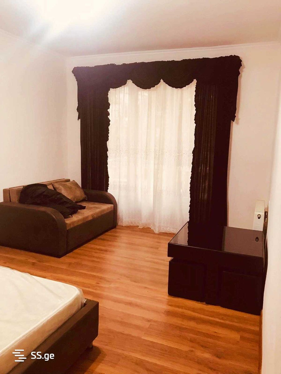 zakariadze st. 8 - 1 rooms