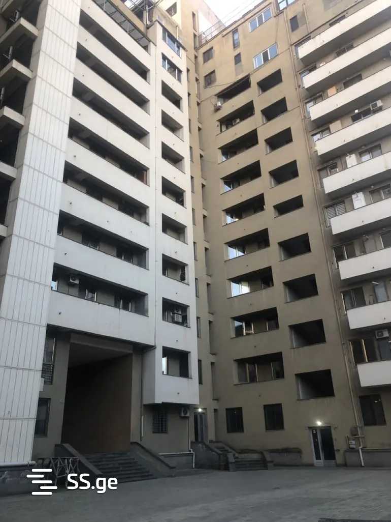 Tamarashvili st. (Saburtalo) - 4 rooms