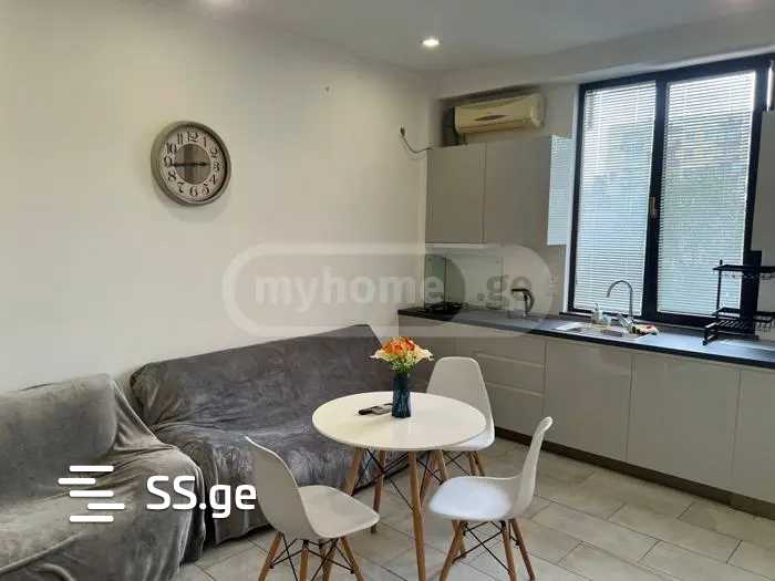 Beri Gabriel Salosi Ave. - 3 rooms