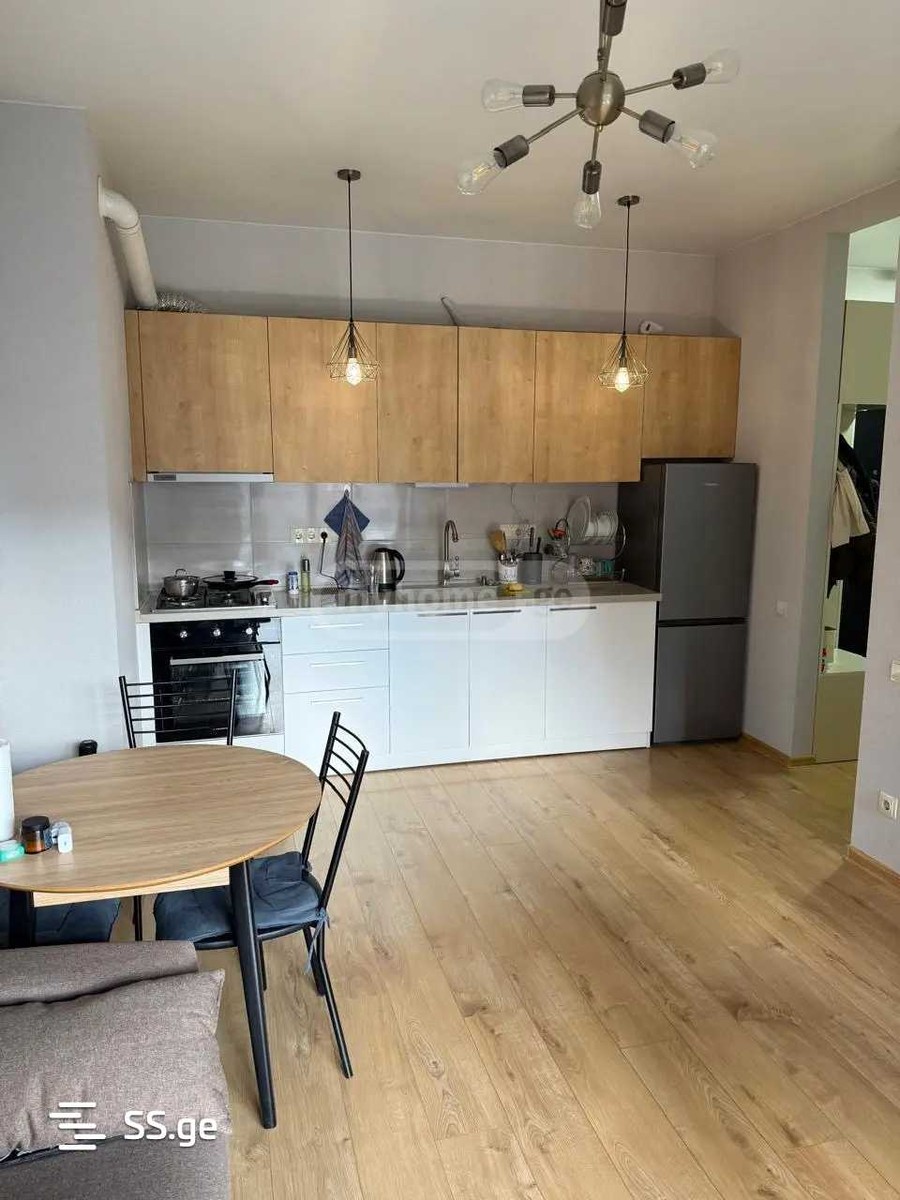 universiteti st. - 3 rooms