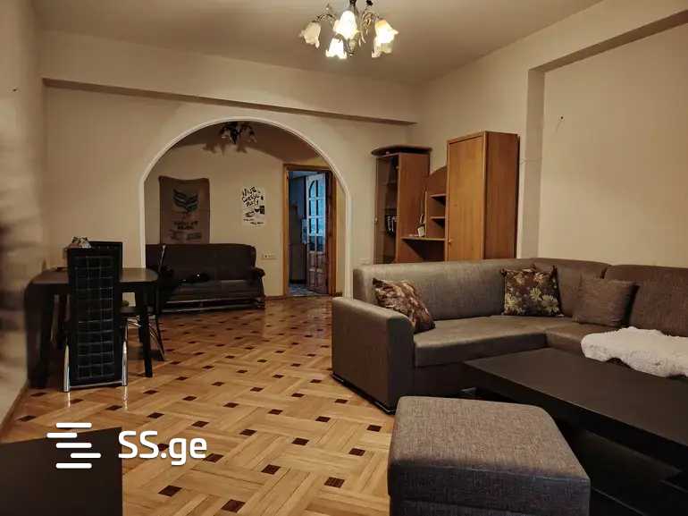 janashia st. - 3 rooms