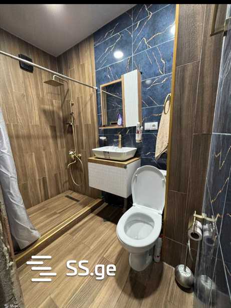 Micro. III, bl. III - Temka დ - 3 rooms