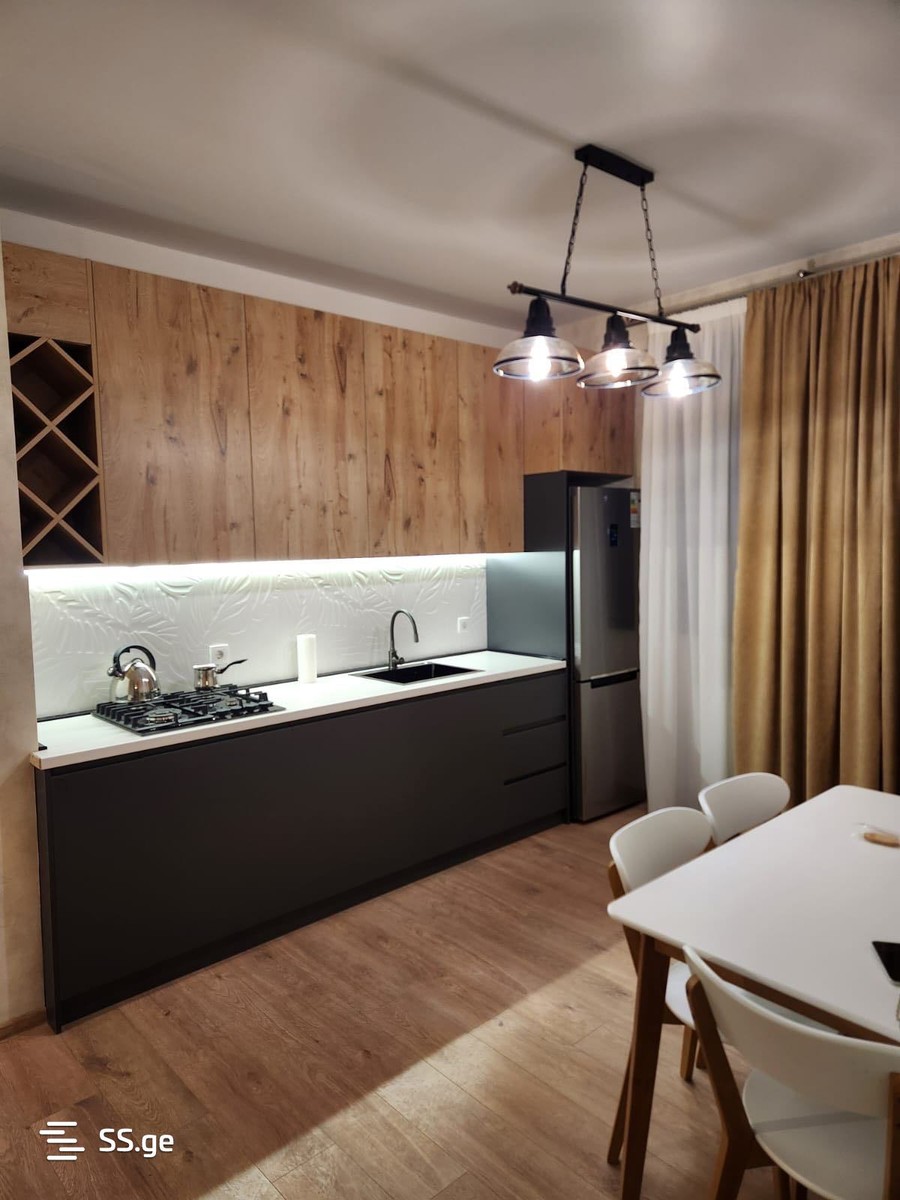 petre imeri st. 30 - 3 rooms