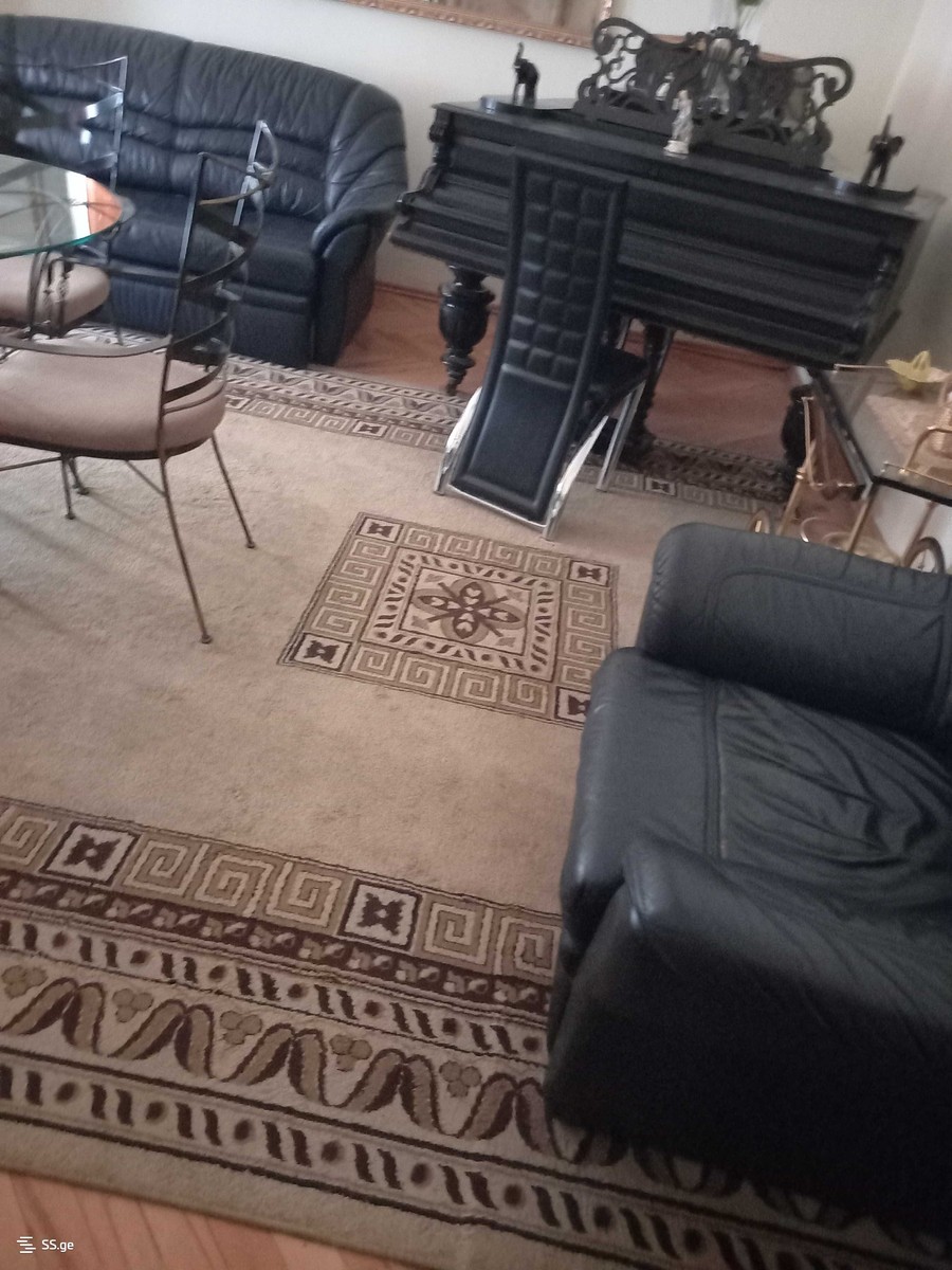 a.wereTlis avenue 5 - 1 rooms