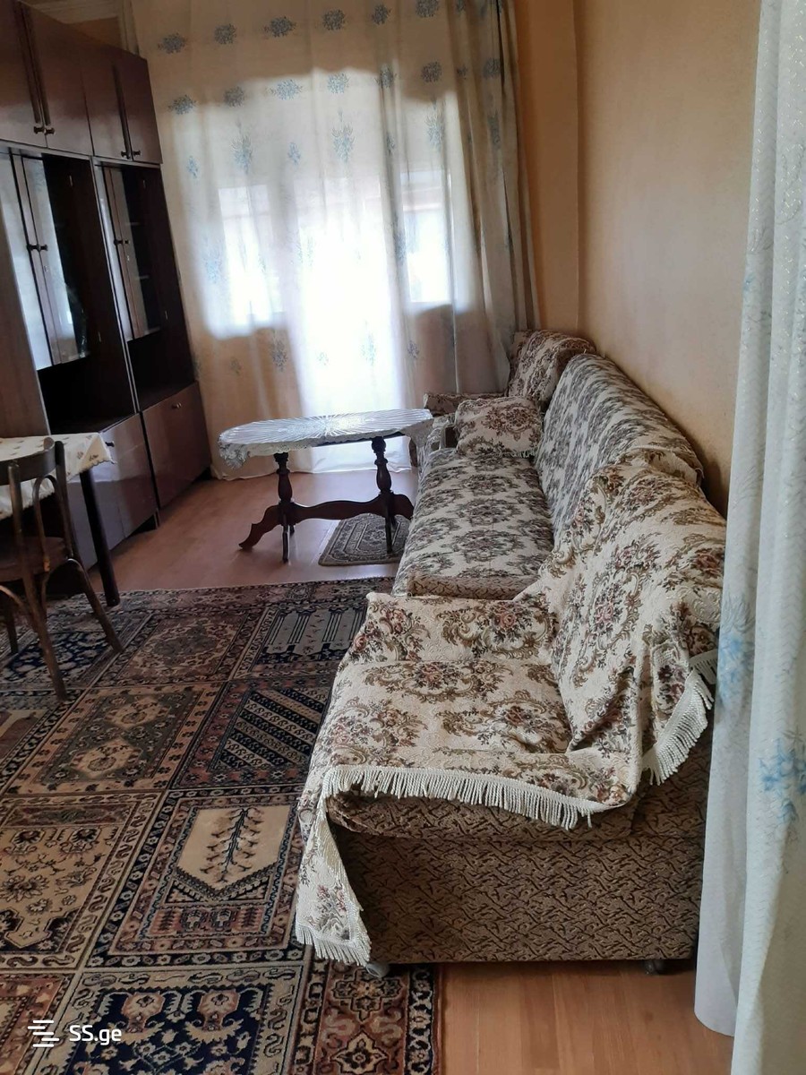 10 - 2 rooms