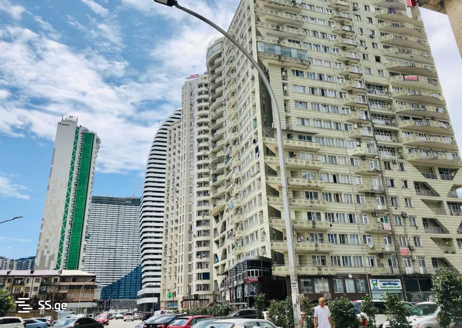 Chavchavadze st. 96 - 3 rooms