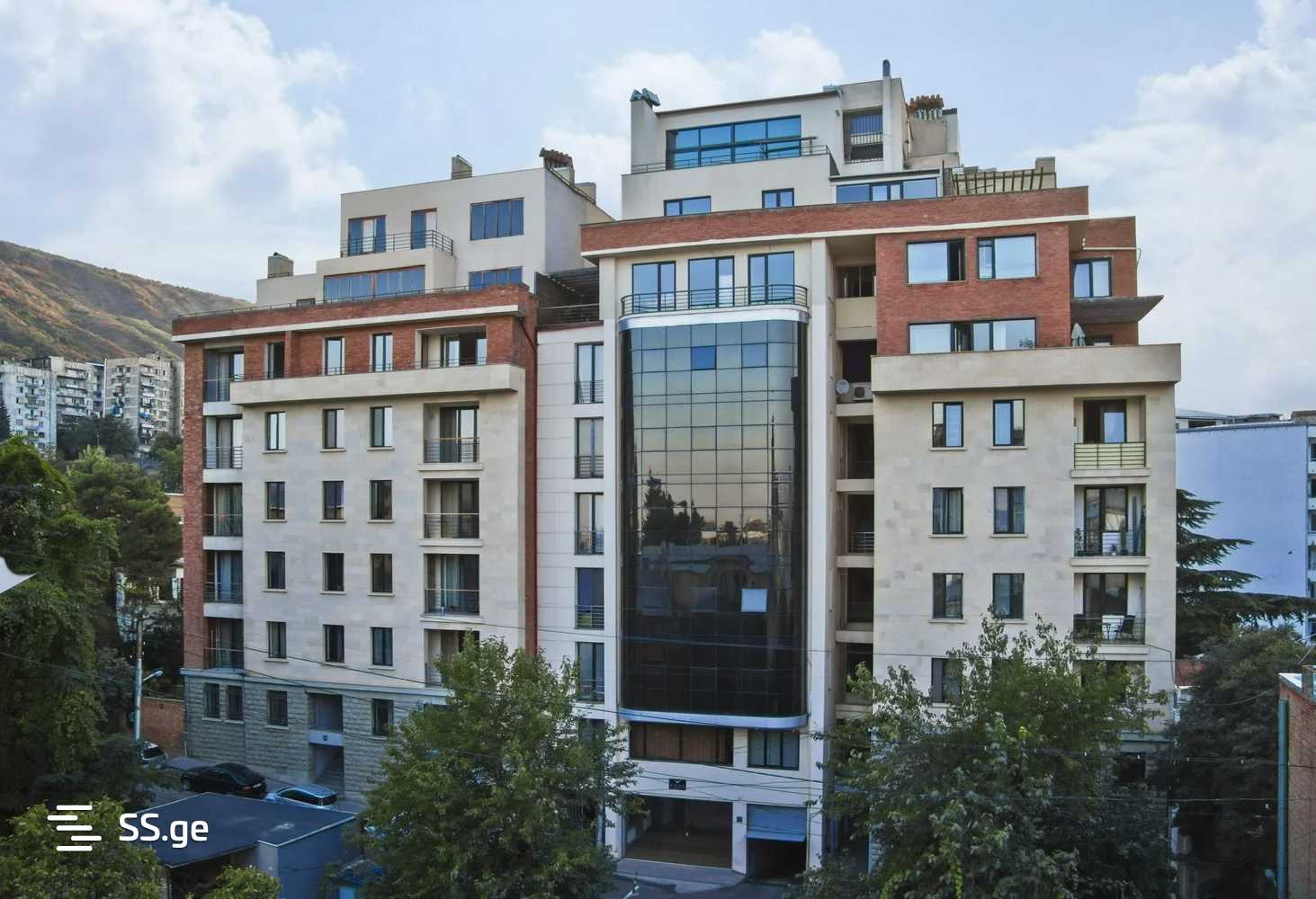 petriashvili st. 27 - 3 rooms