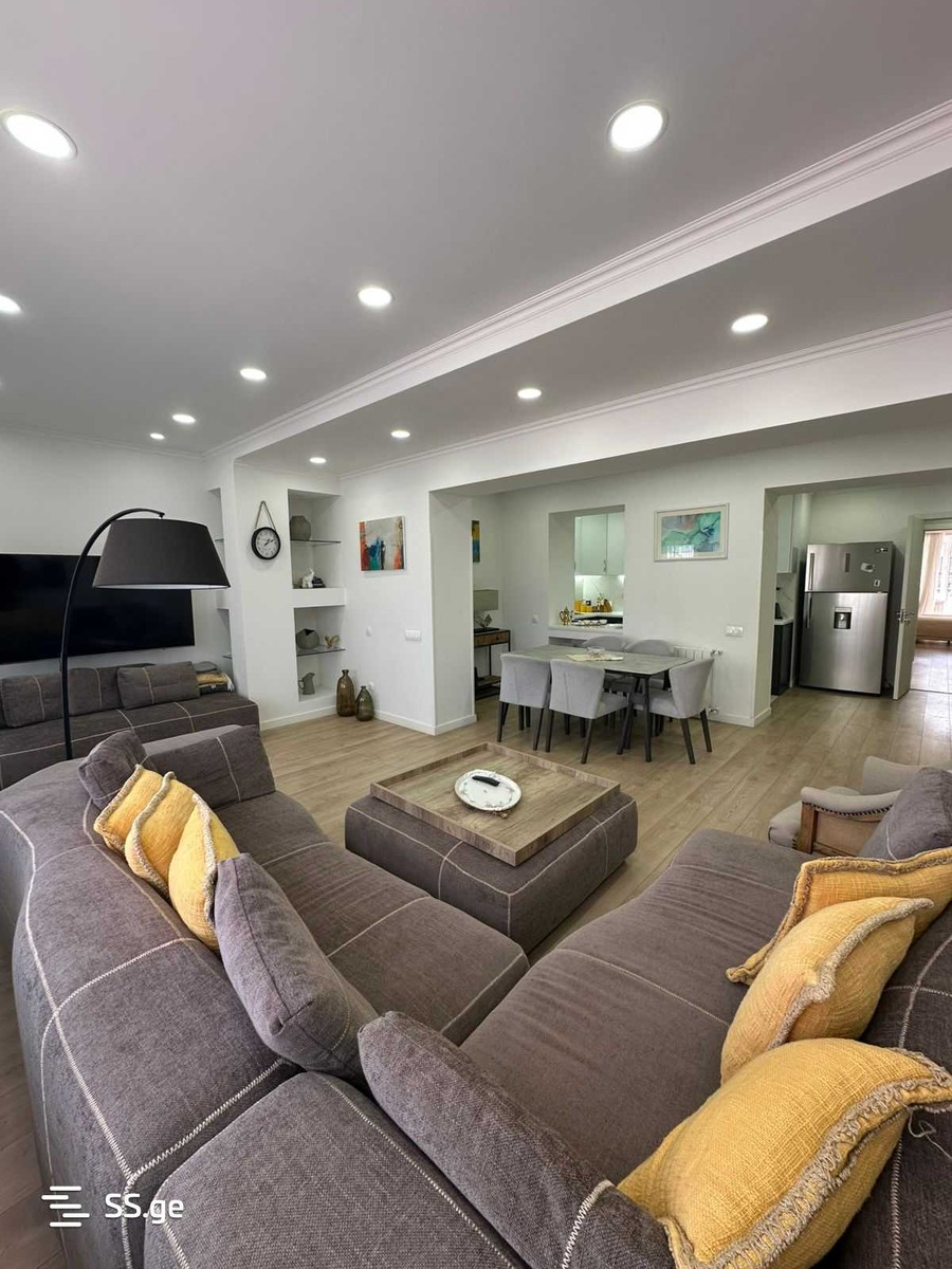 pekini st. 15 - 3 rooms