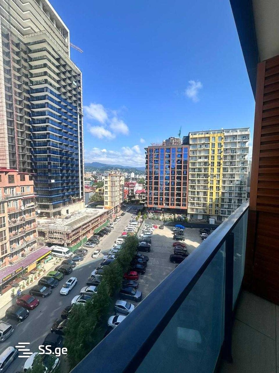 Lech and Maria Kaczynski street 1 - 2 rooms