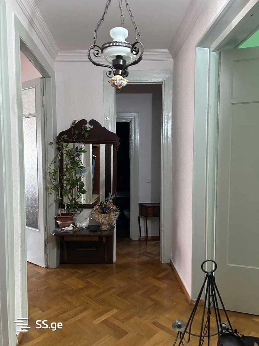 kekelidze st. 17 - 3 rooms