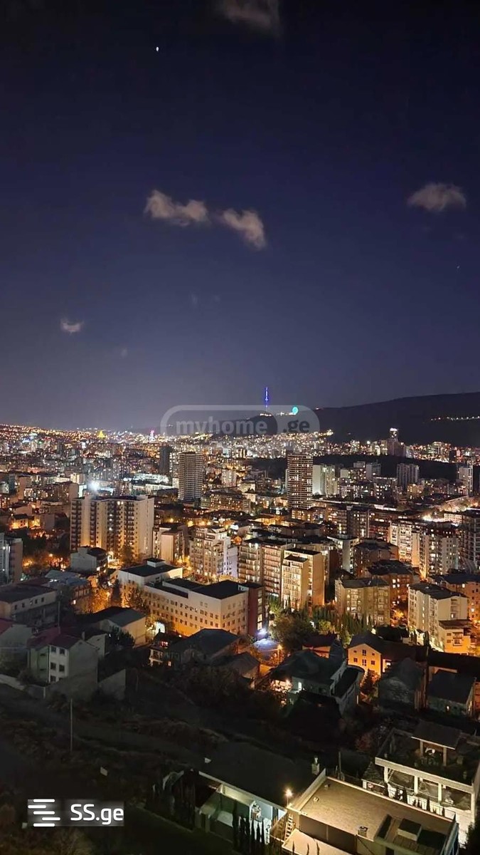 E. Amashukeli st. - 3 rooms