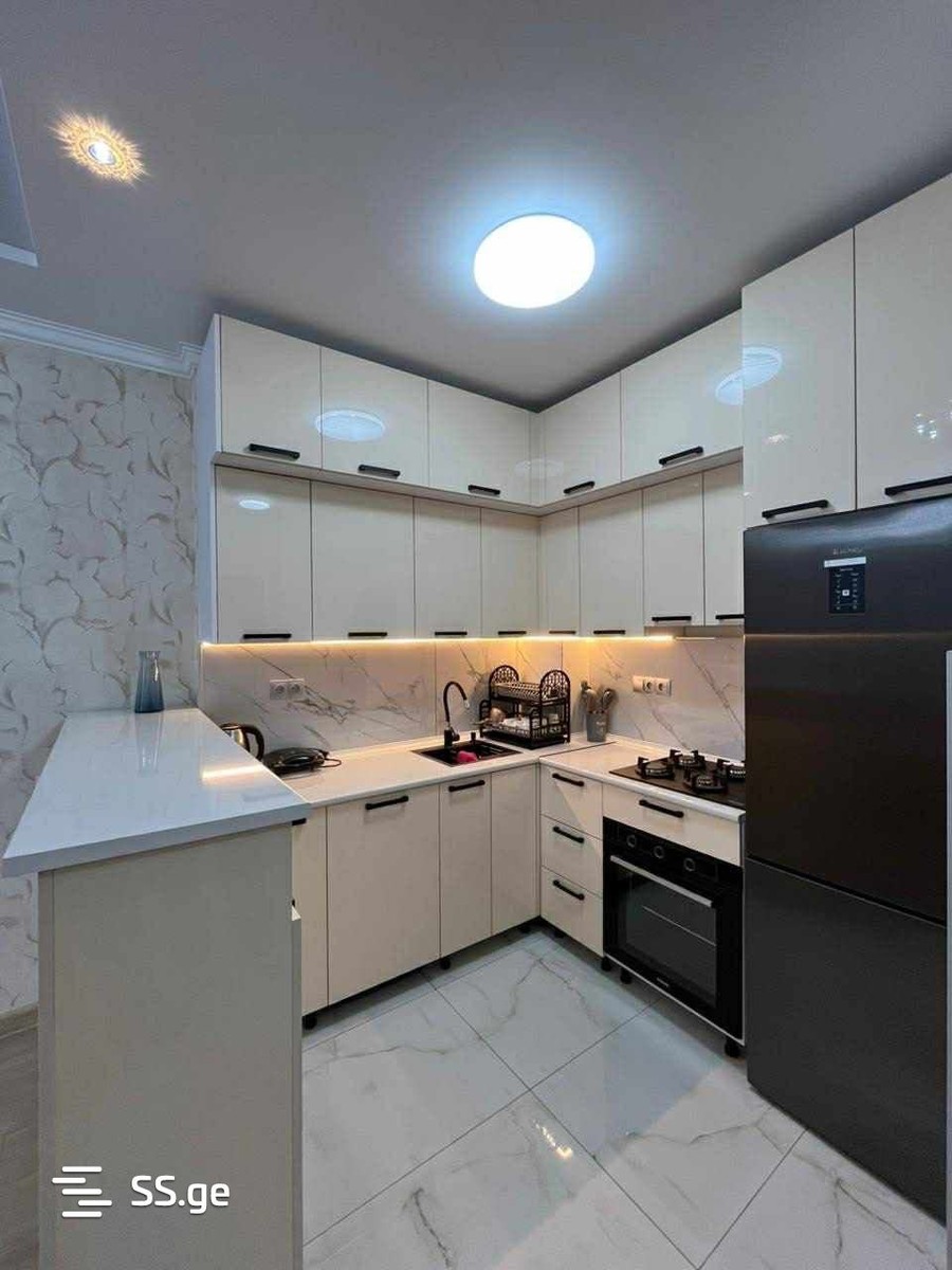 Bagrationi str. 130 - 3 rooms