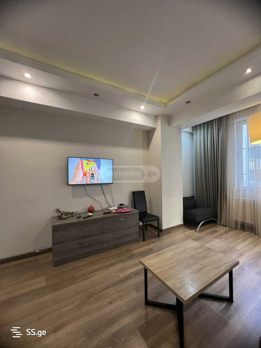 Politkovskaya St (jikia st.) - 3 rooms