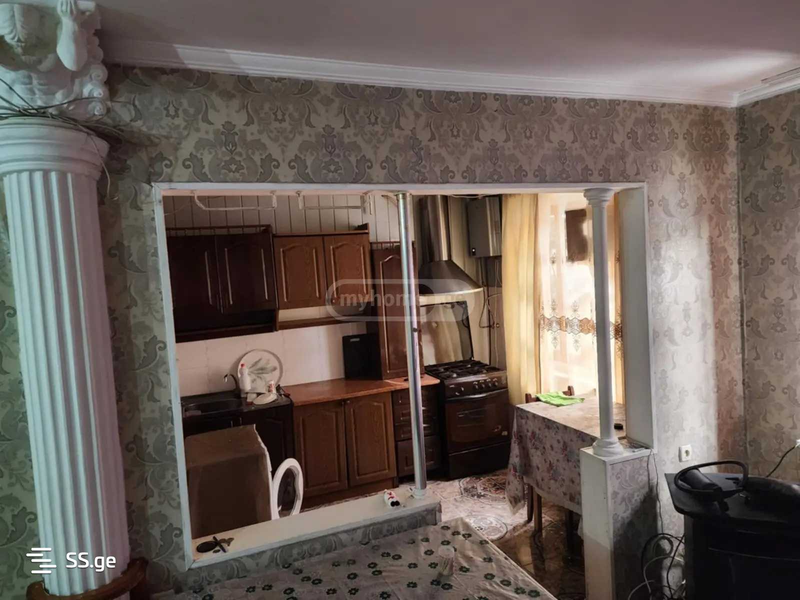 Panaskerteli-Tsitsishvili st. - 3 rooms