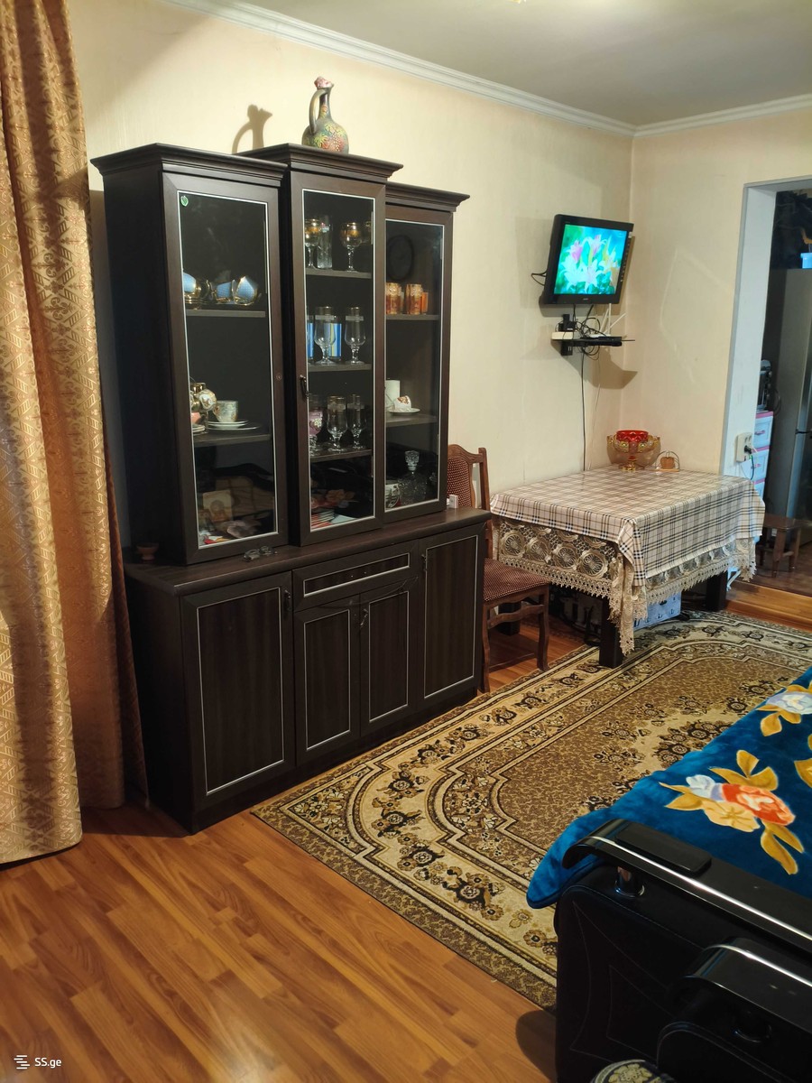 trialeti st. 777 - 1 rooms