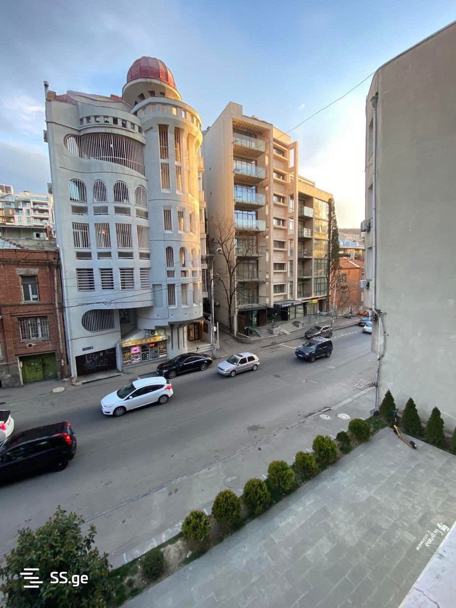 barnovi st. 77 - 2 rooms