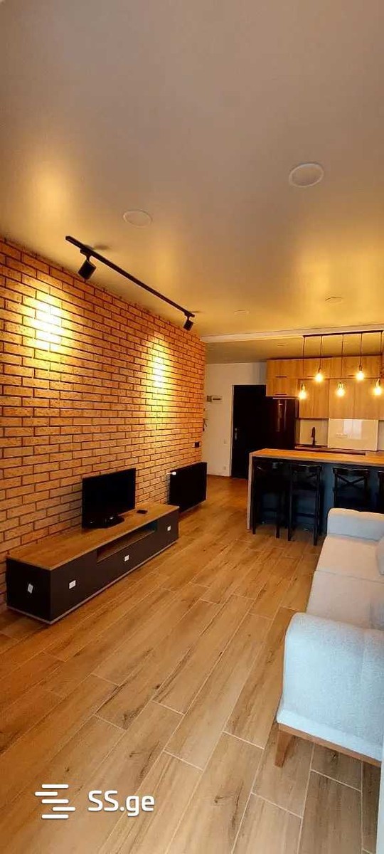 D. Mamuladze st. 32 - 3 rooms