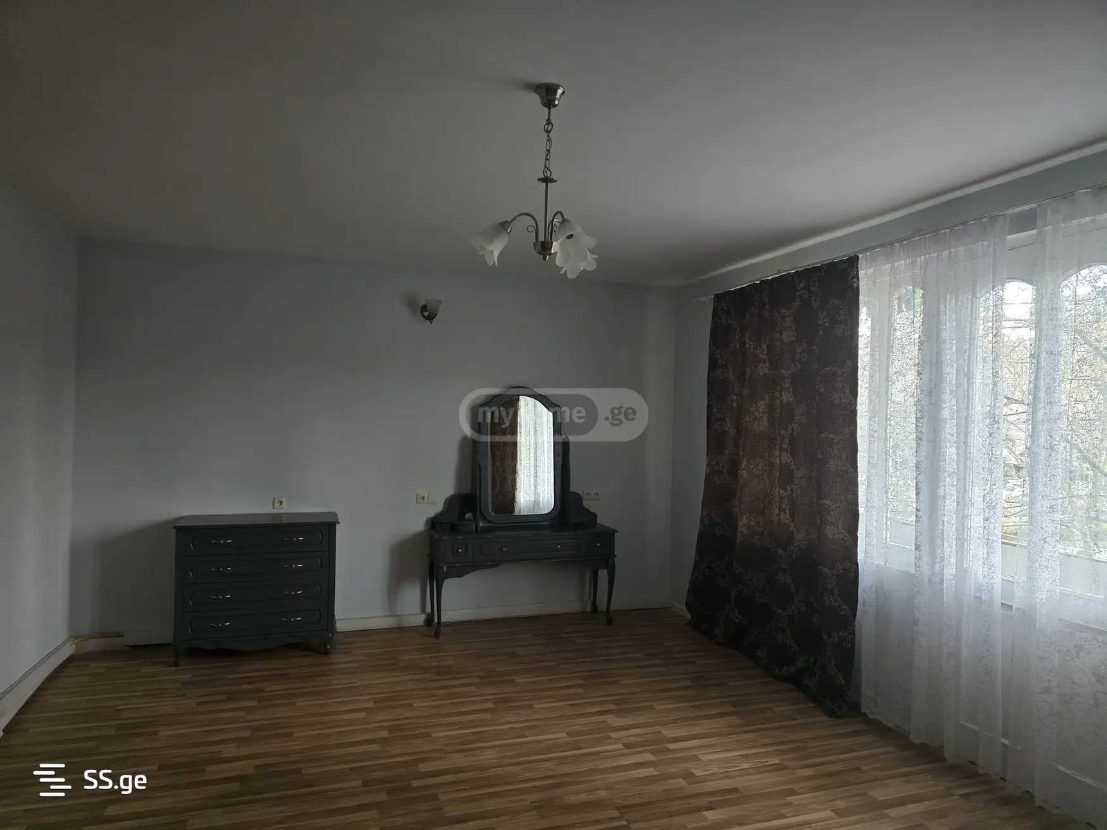 a.wereTlis avenue 105 - 3 rooms