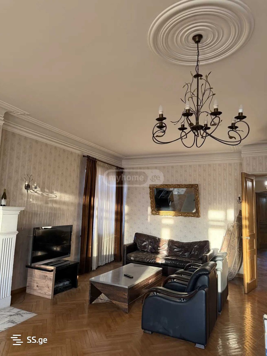 Kazbegi avenue - 8 rooms