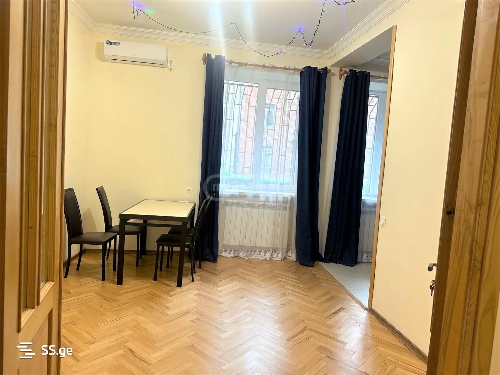 barnovi st. 0 - 3 rooms