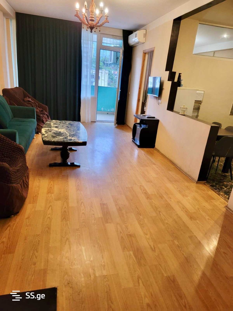 s. cincadze st 38 - 3 rooms