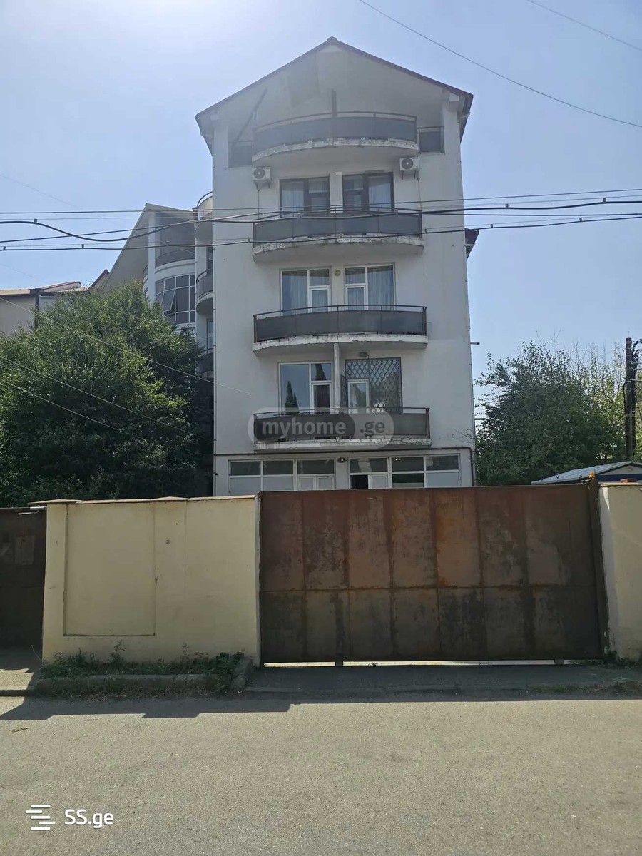 G.Chokheli st. - 3 rooms