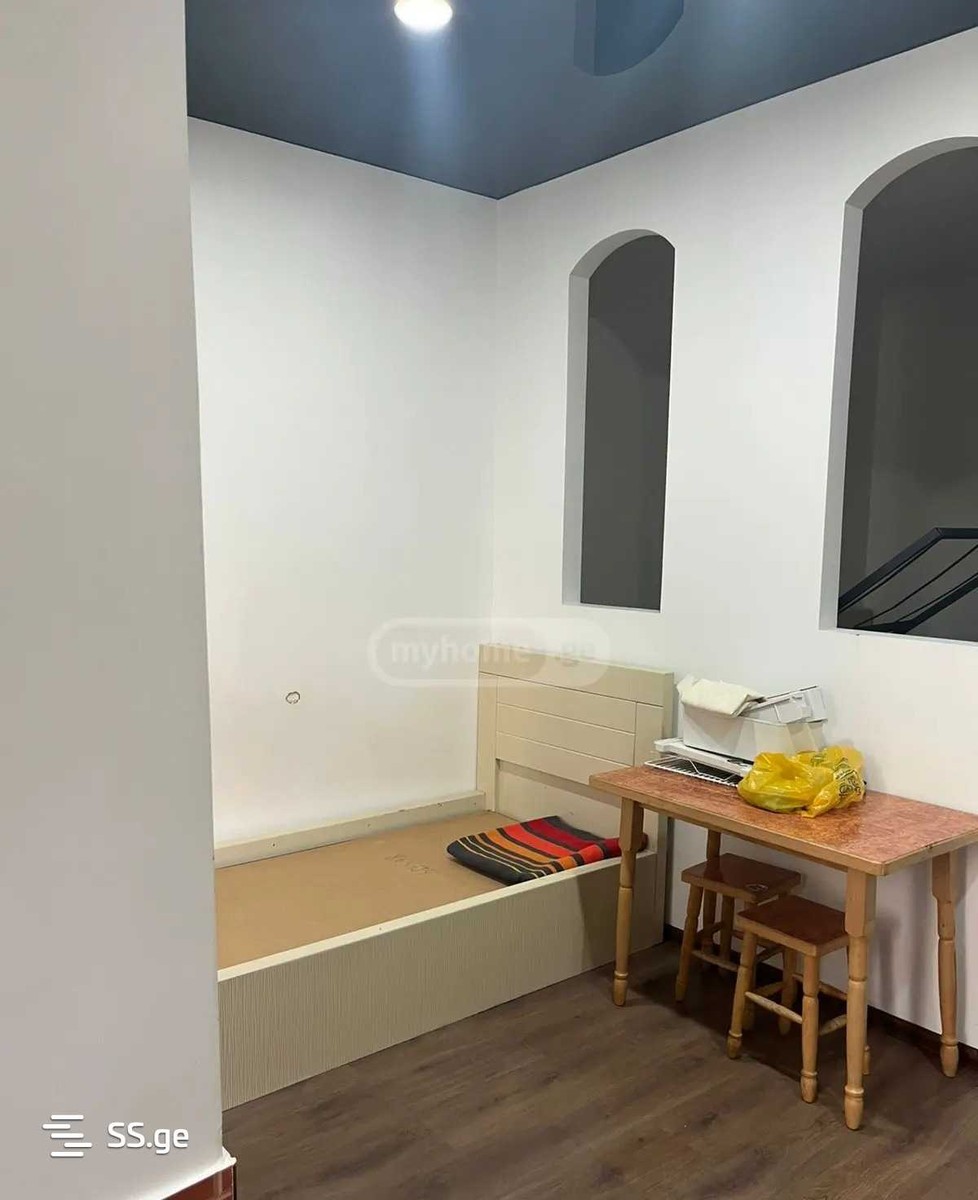 freedom square - 2 rooms