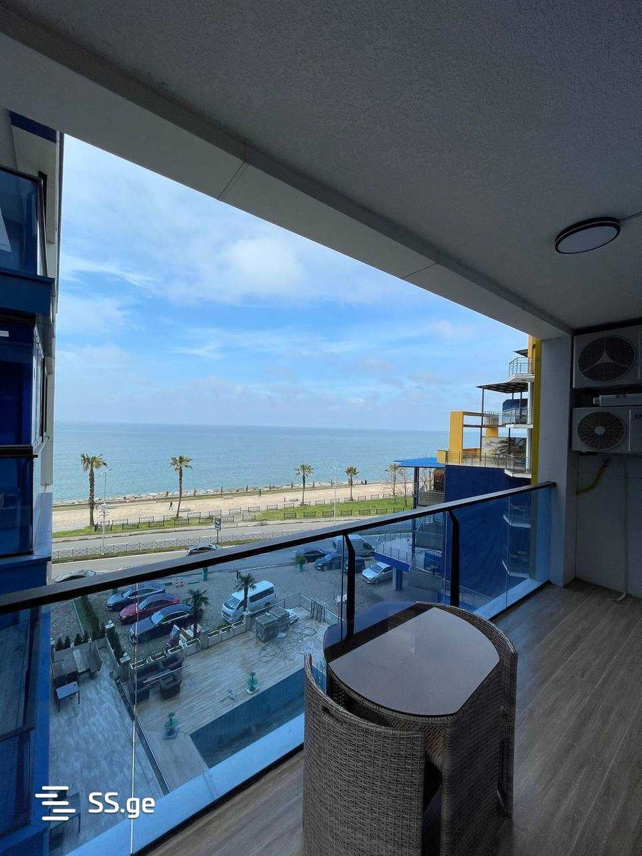 Lech and Maria Kaczynski street 15 - 1 rooms