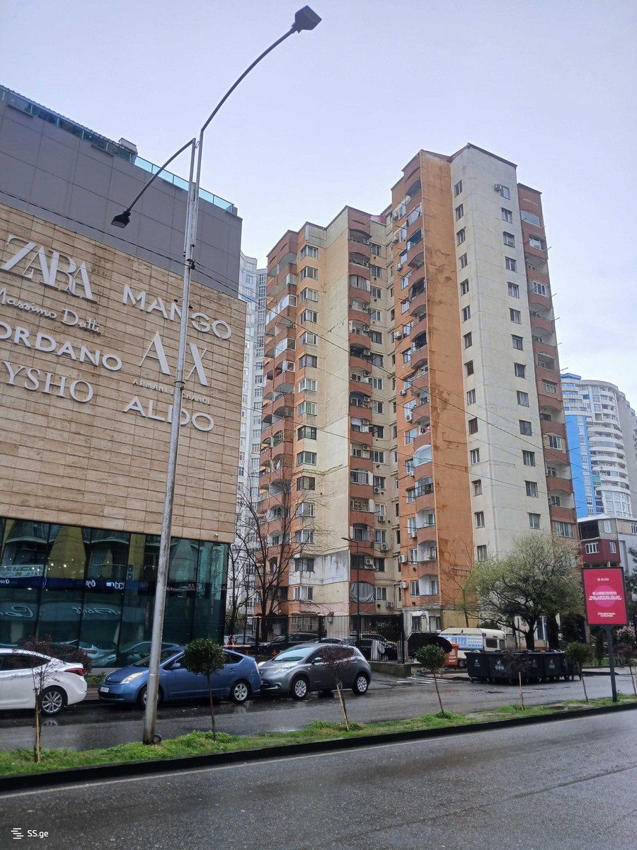 5 - 5 rooms