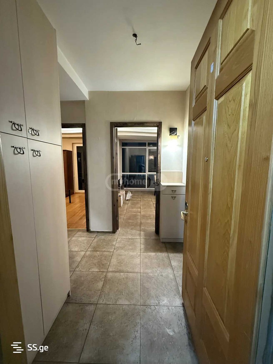 d. abashidze st. 81 - 2 rooms