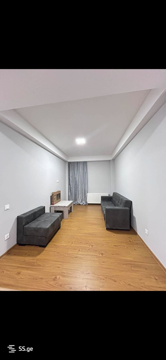 Bob walsh st. - 3 rooms