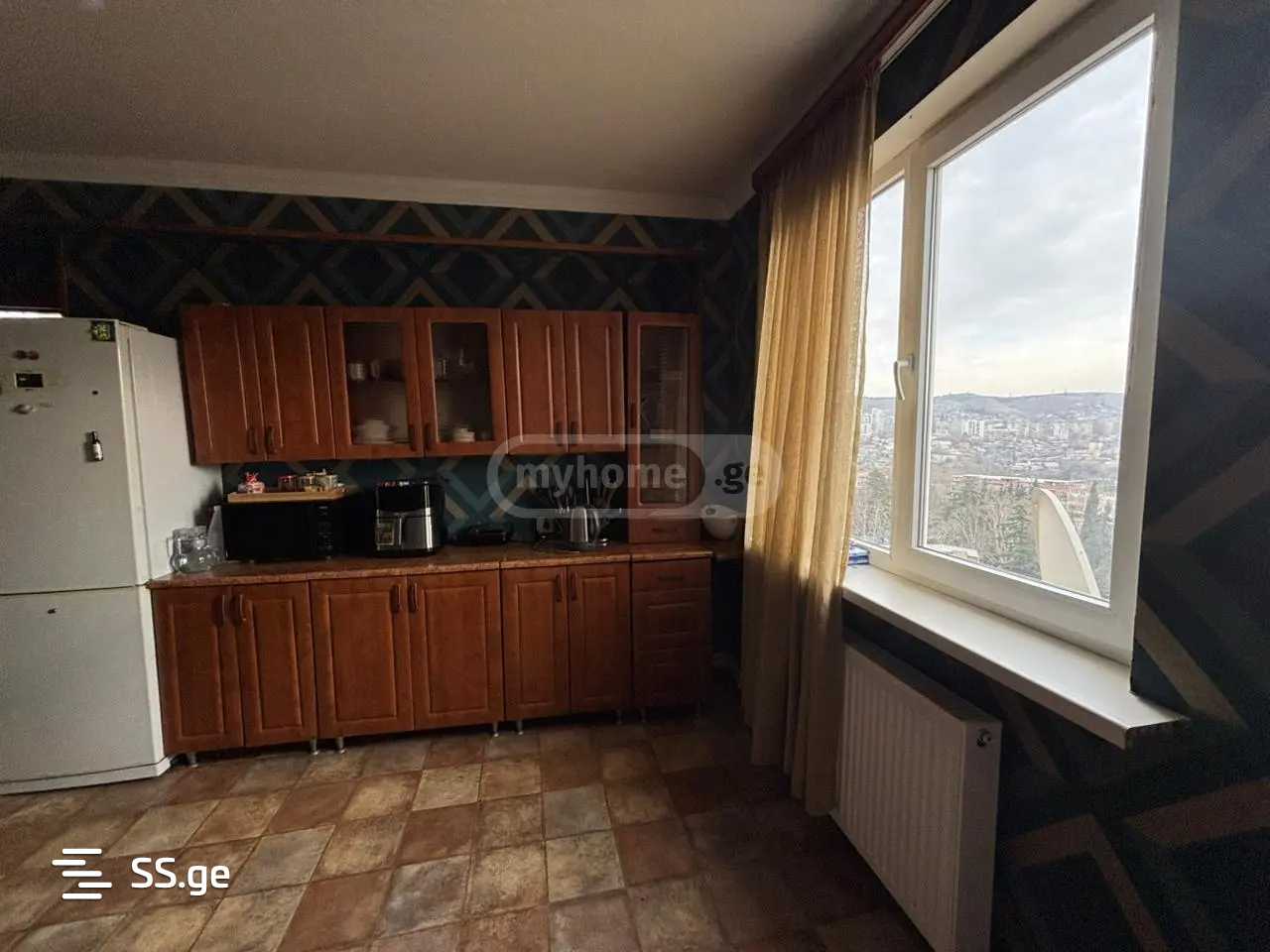 Gr. Robakidze Ave 3 - 3 rooms