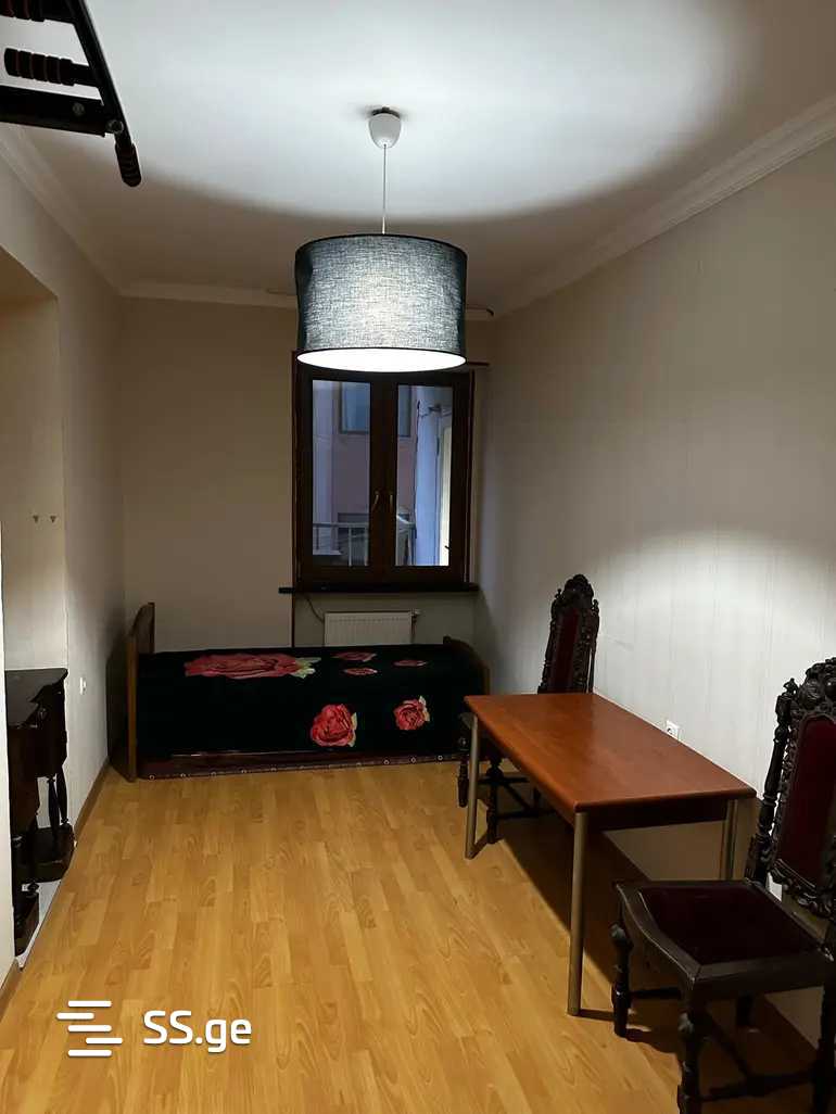 paliashvili st. 2 - 5 rooms