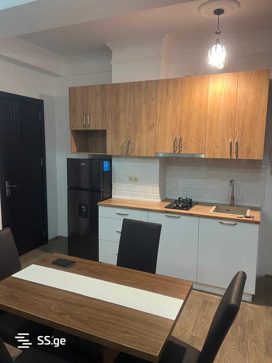 petre imeri st. 0 - 3 rooms