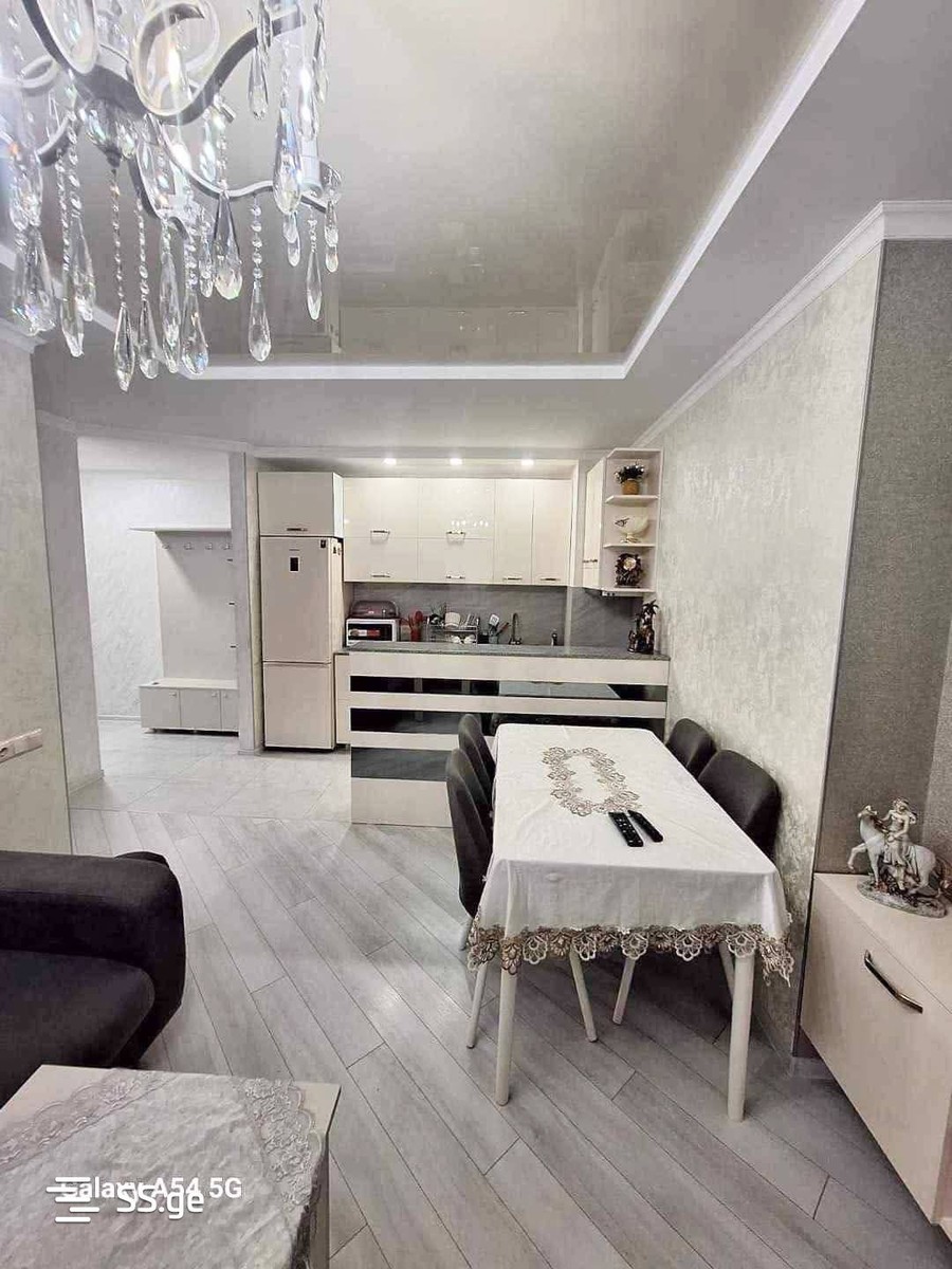 Vazha-Pshavela st. 53 - 3 rooms