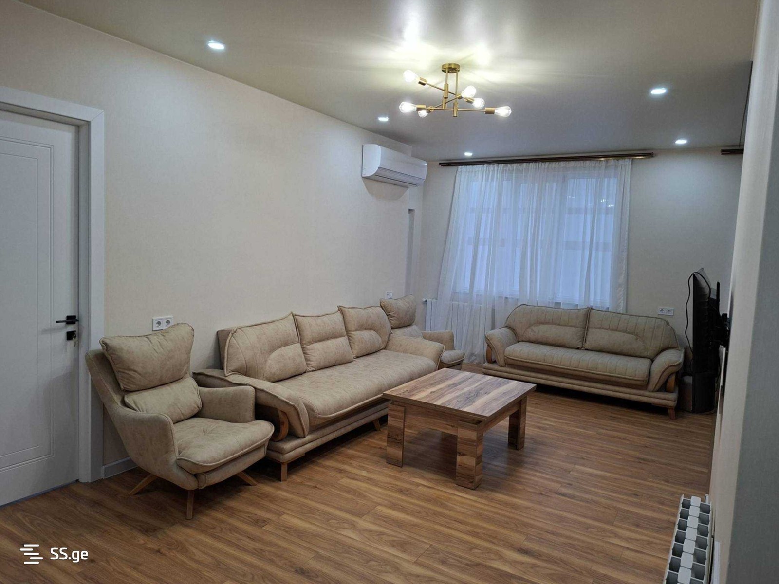 Airport road 80 - 3 rooms