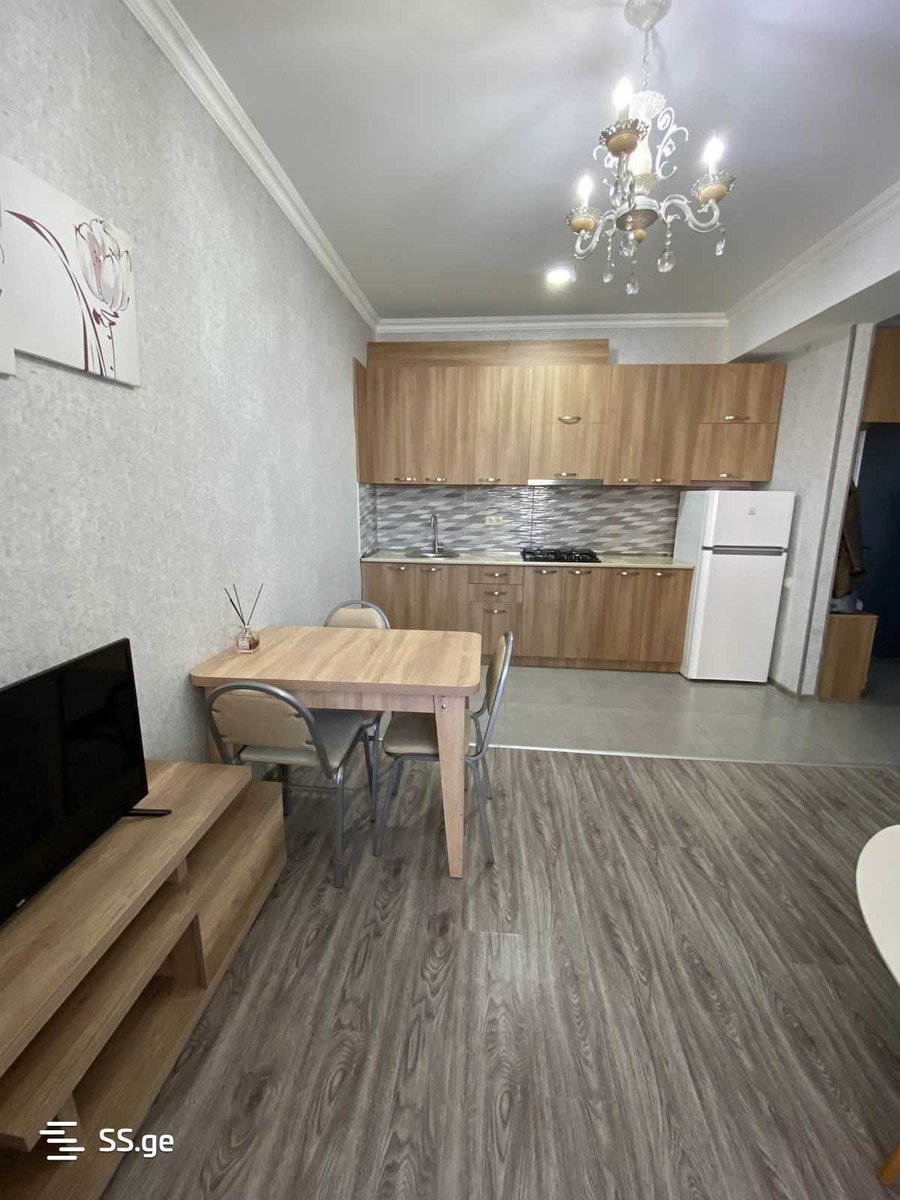 Zurab Chachua st. - 2 rooms