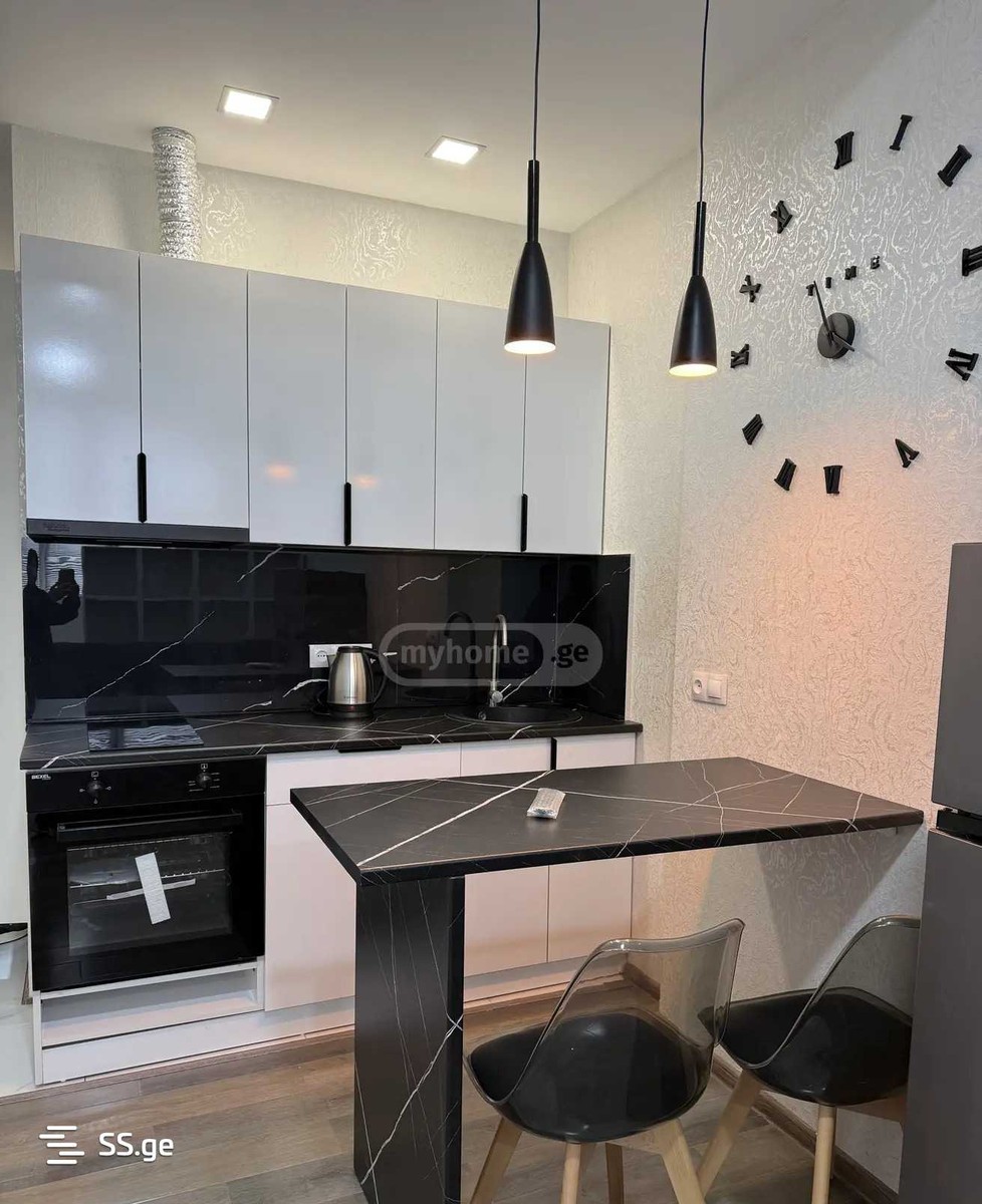 a.wereTlis avenue - 1 rooms