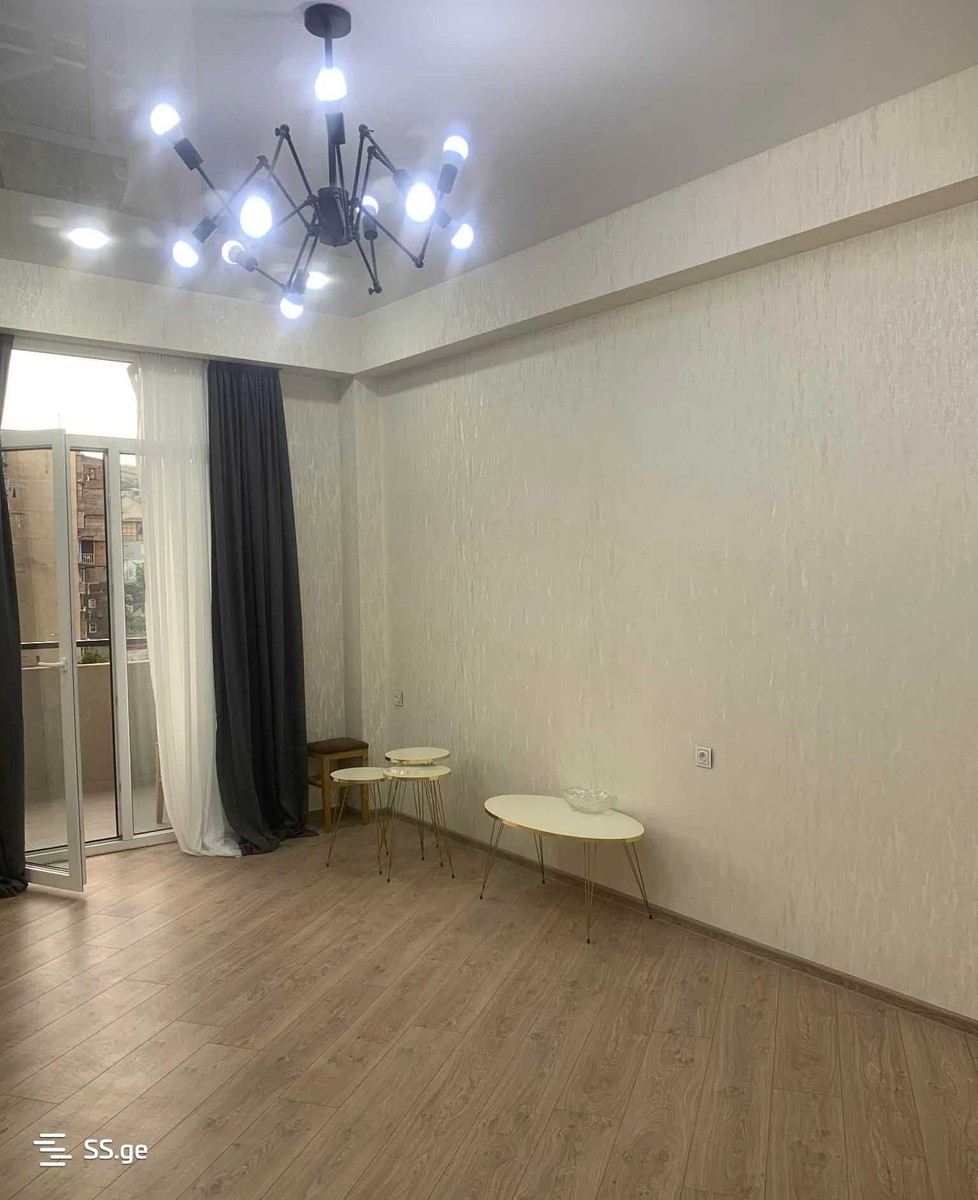 chkondideli st. 36 - 3 rooms