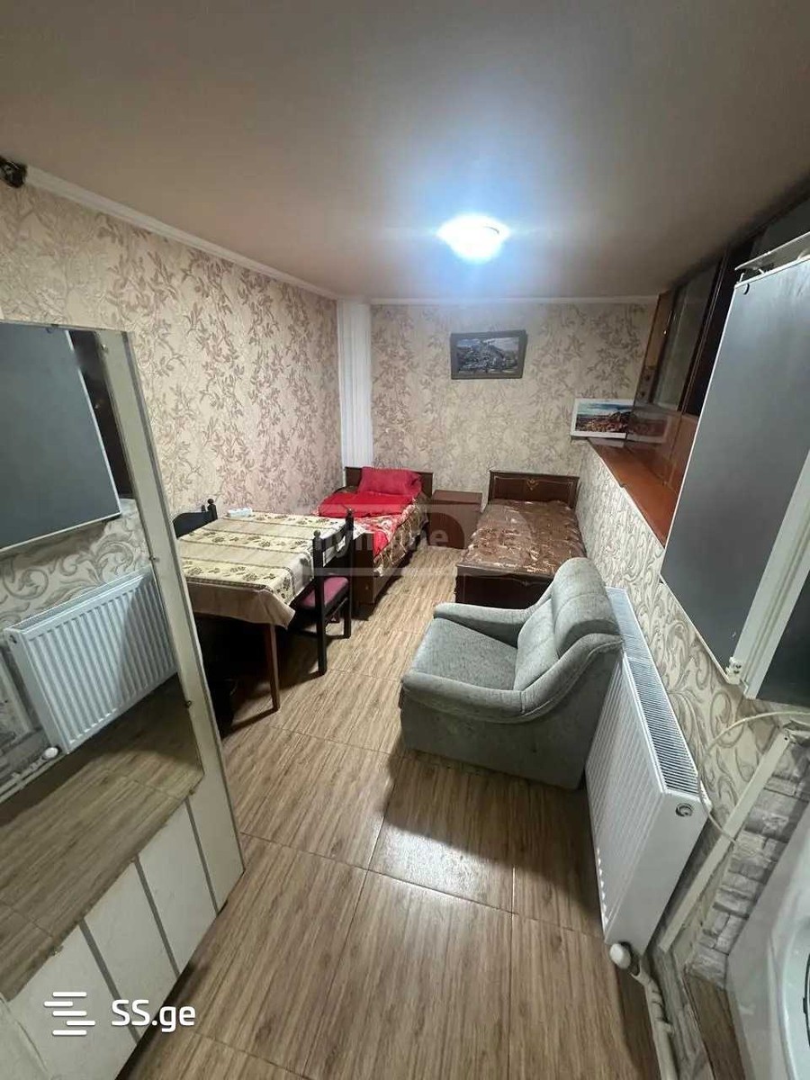 isani st. 0 - 1 rooms