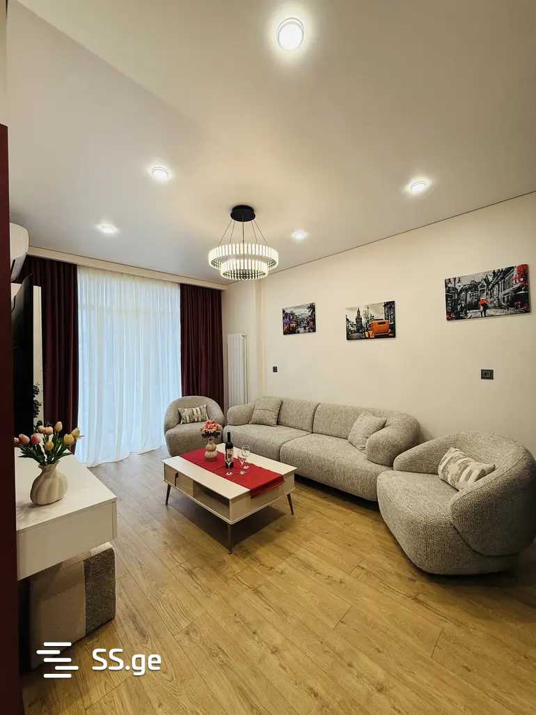 Archil Mephe st. - 4 rooms