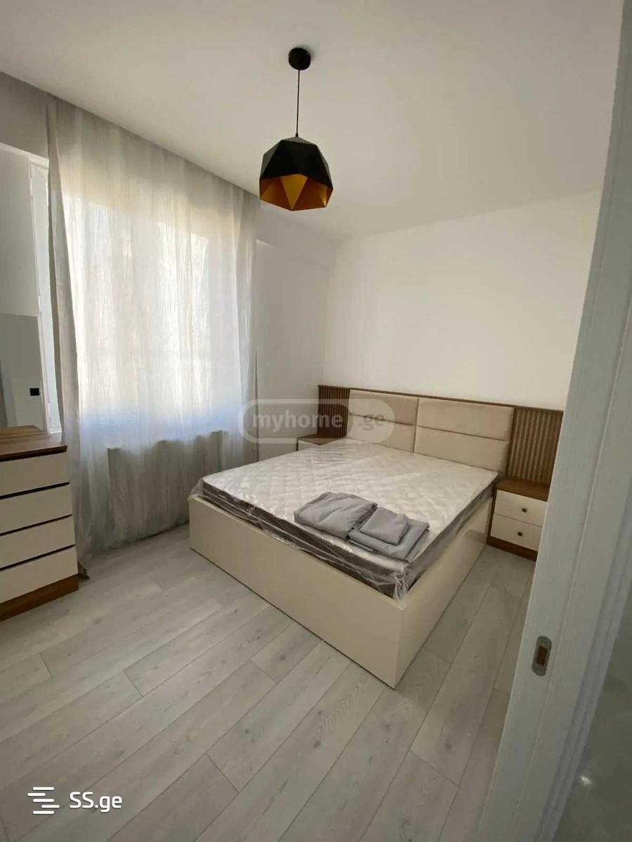 Bob walsh st. - 3 rooms