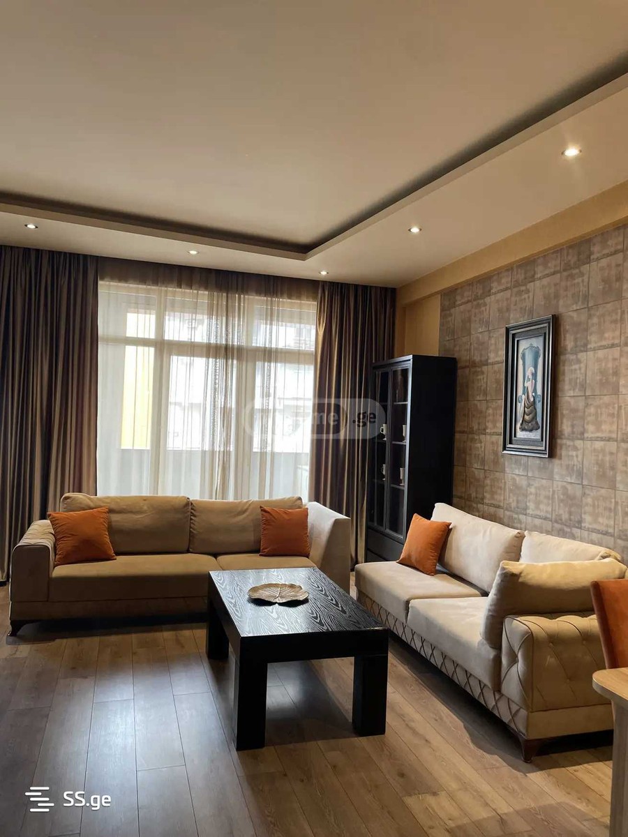 Lekh Kachinski st. 1 - 3 rooms