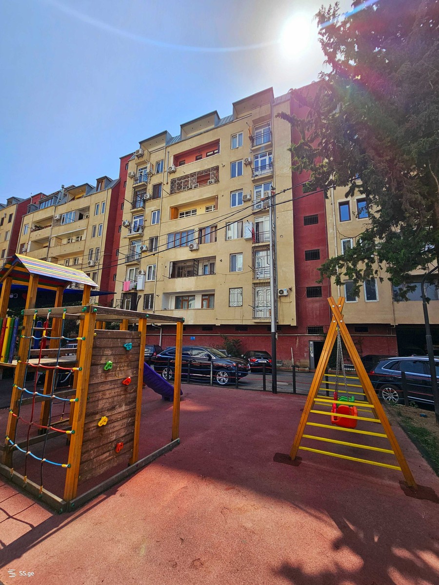 O.Lortkipanidze st. 32 - 3 rooms