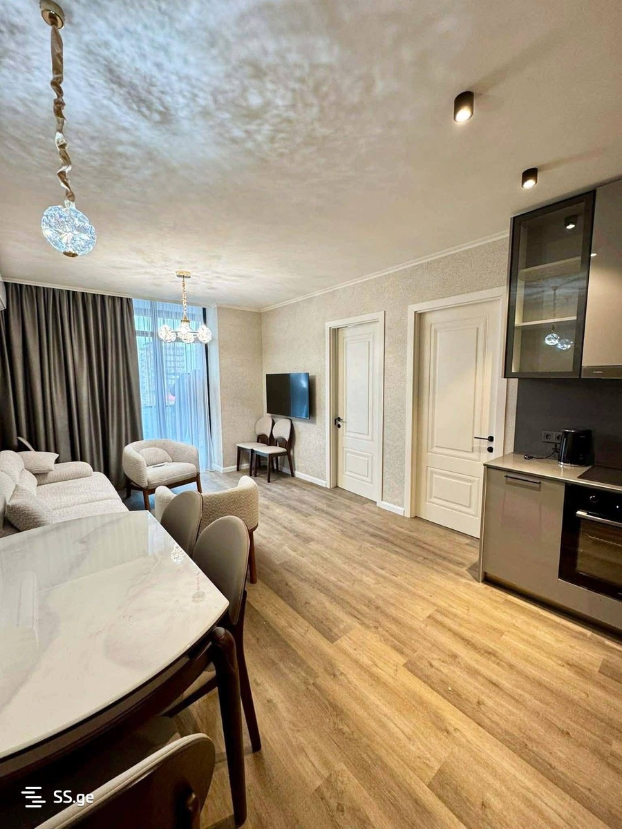 Bagrationi str. 131 - 3 rooms