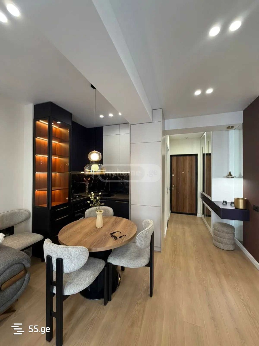 nucubidze st. 195 - 3 rooms