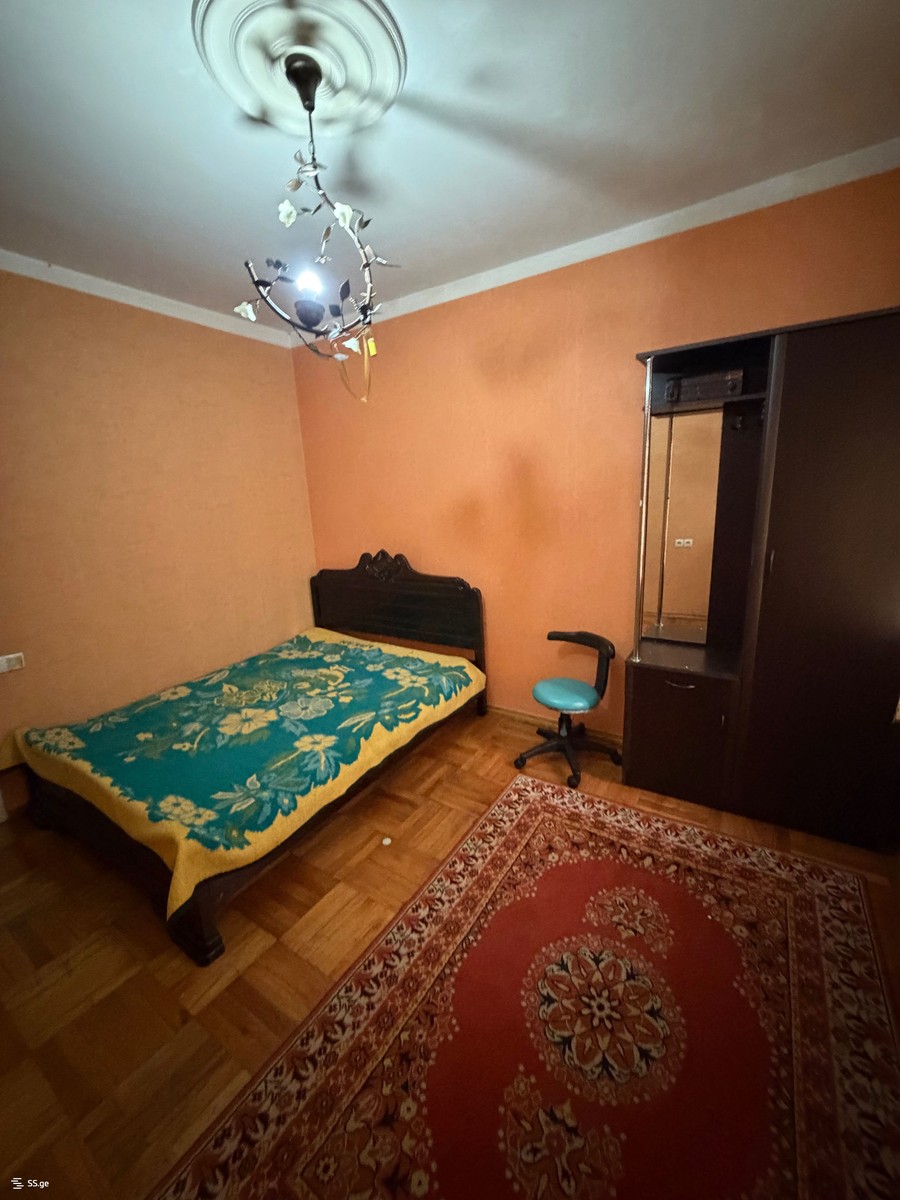Panaskerteli-Tsitsishvili st. - 3 rooms