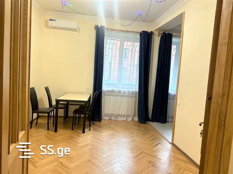 barnovi st. - 3 rooms