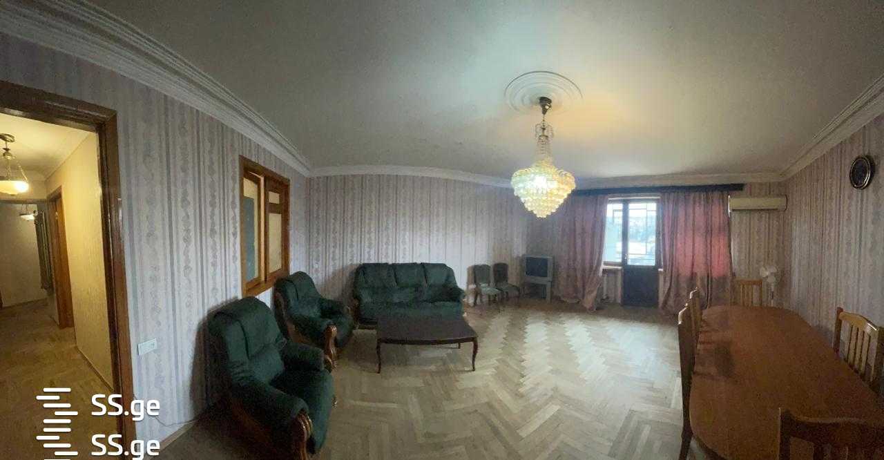 a.wereTlis avenue 77 - 4 rooms