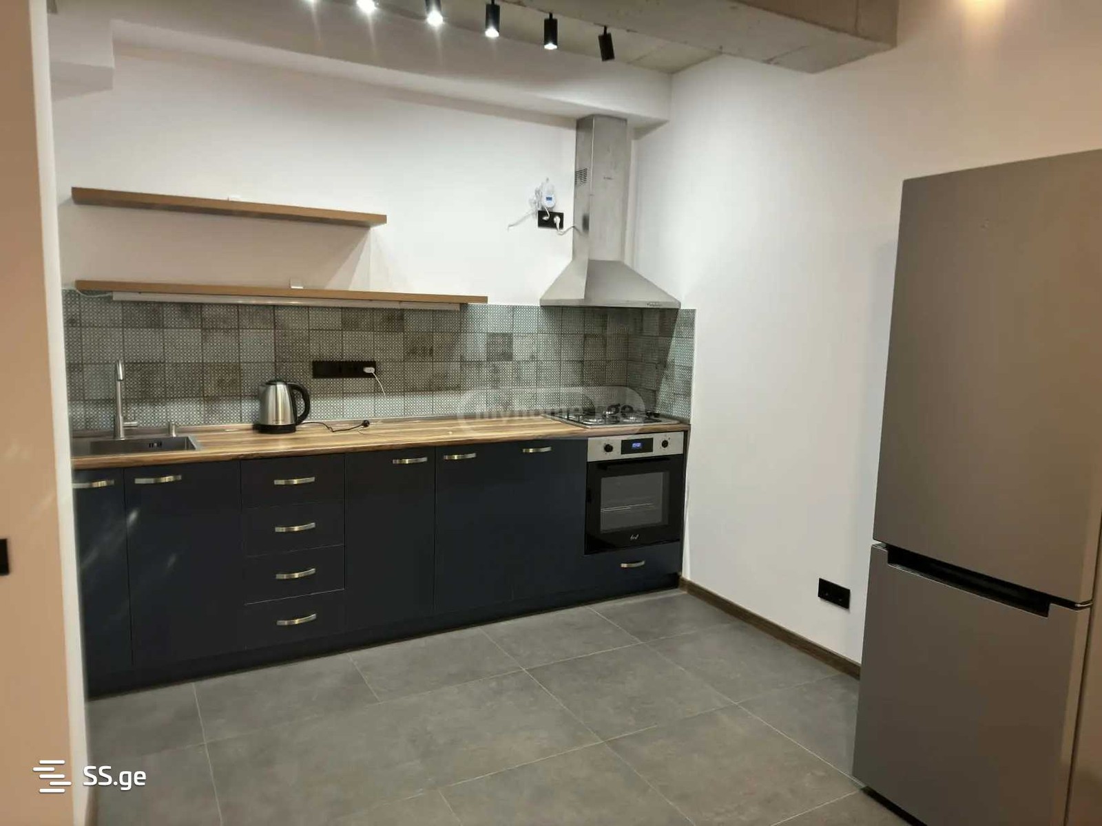 Avto Varazi I lane 99ე - 2 rooms